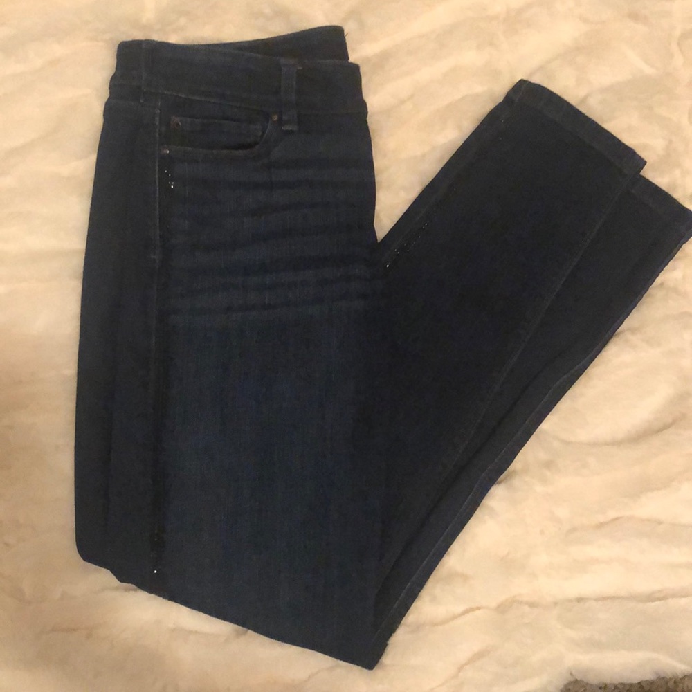 WHBM Skinny Leg 6R